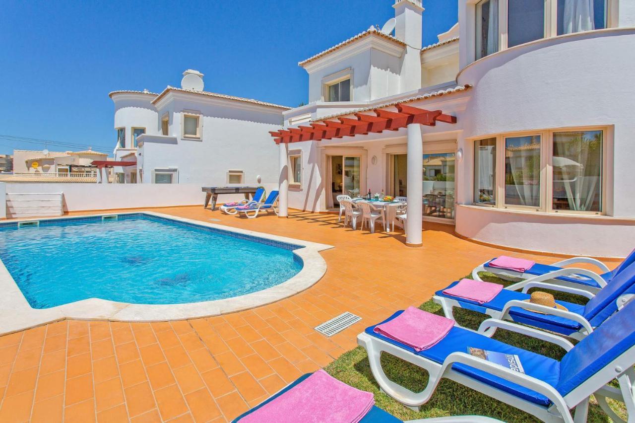 Villa Susana By *